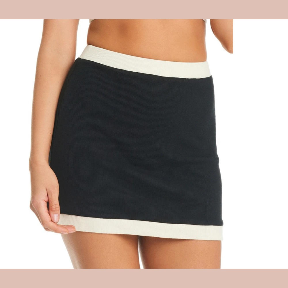 NWT $68 Red Carter [ Small ]  Colorblocked Tube Skirt Cover-Up Black 6953‎